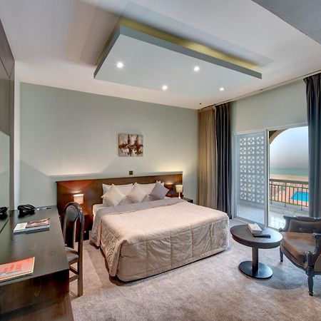Sharjah Carlton Hotel Eksteriør billede